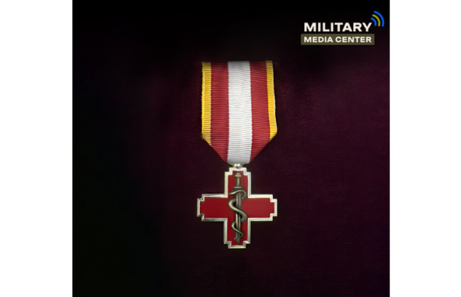 В Украине впервые вручили ведомственную награду – медаль «Крест Медицинских сил»