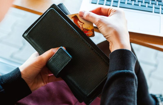 Виконавець не повинен чекати повідомлення банку, а за наявною у нього інформацією про цільове призначення грошових коштів, зобов’язаний зняти арешт з рахунку, - ВС