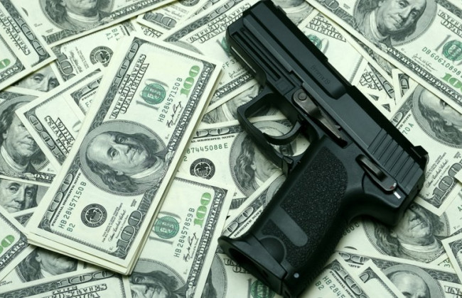 Одолжил $280 000 на «развитие бизнеса» по торговле оружием: сообщено о подозрении экс-хранителю на Волыни