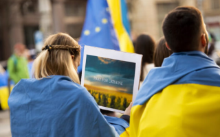 Близько 6,2 млн українців зараз знаходиться за кордоном через війну