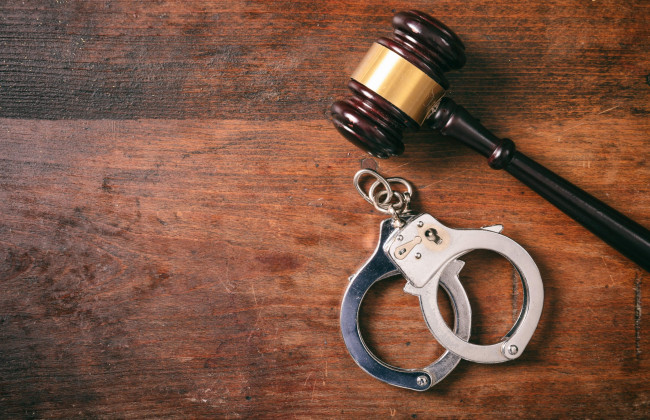 Суд Киева назначил поклоннику коммунистической символики полтора года лишения свободы с конфискацией имущества