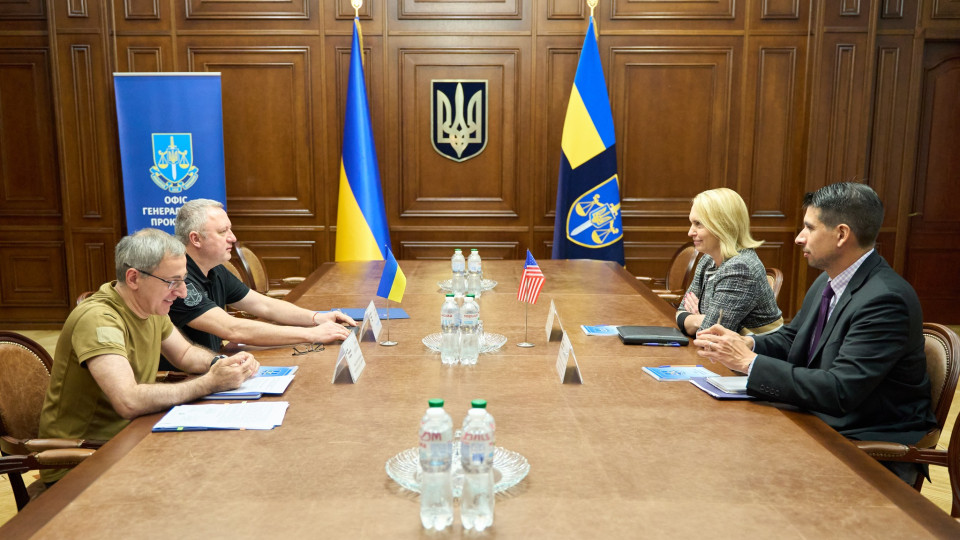 Генпрокурор Андрій Костін провів зустріч з Послом США Бріджит Брінк