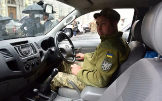 В Україні узаконили автомобілі з правим розташуванням керма: кому дозволено їздити