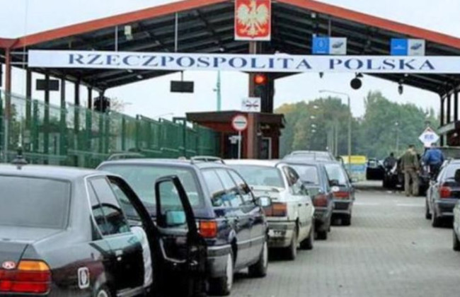 Украинцы начали проводить уикенды за границей: куда чаще всего едут