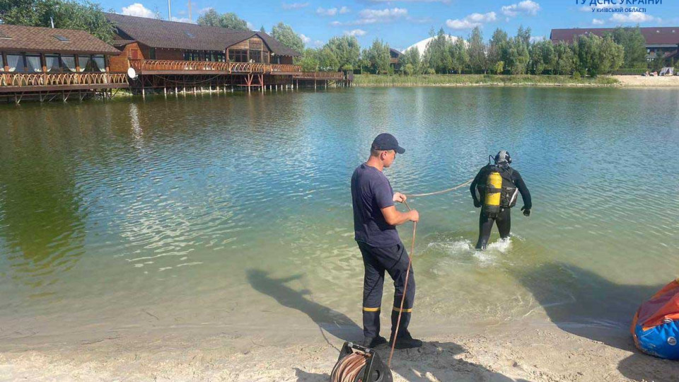 На Киевщине во время отдыха в летнем лагере утонул 10-летний мальчик