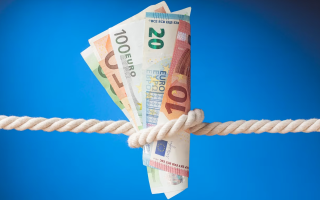 Австрійський канцлер пропонує закріпити використання готівки в конституції