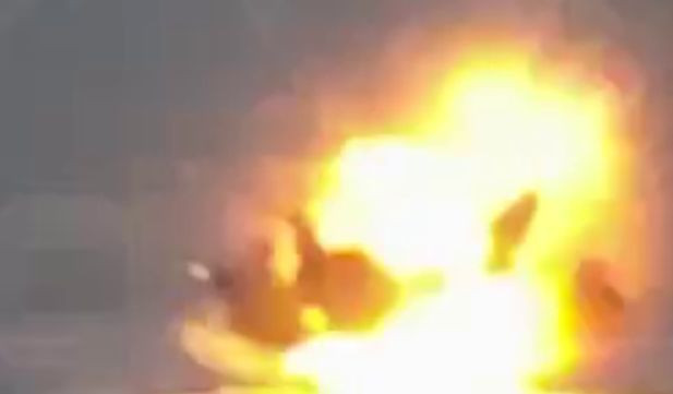 В Новороссийске произошла мощная «бавовна»: обнародовали видео взрывов