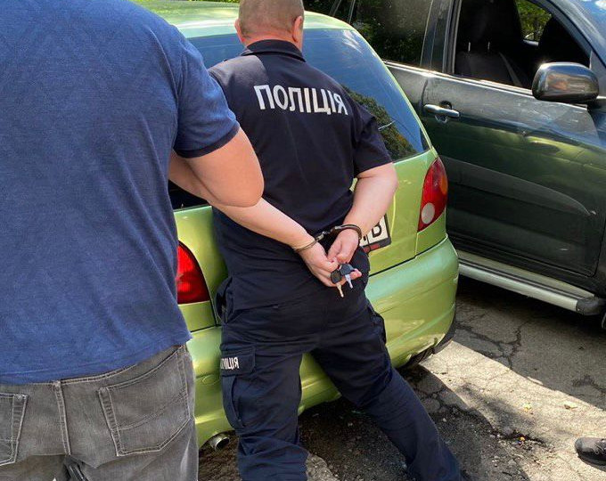 На Київщині правоохоронця підозрюють у зґвалтуванні 10-річної дівчинки