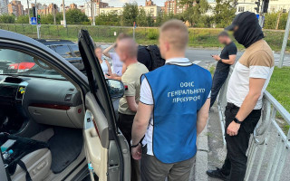 ДБР затримало начальника Голосіївського військкомата – він підозрюється у незаконному переправленні осіб через кордон