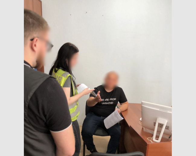 У Києві керівник комунального підприємства і підрядник отримали підозри у розкраданні 4,7 млн грн на ремонті доріг