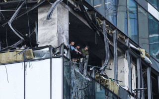 Пролунали потужні вибухи: Москву знову атакували безпілотники, відео