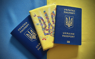Кабмін вніс зміни щодо додаткового захисту громадян із тимчасово окупованих територій та зон бойових дій