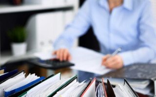 Кадрові документи, які необхідно вести роботодавцю як у мирний час, так і під час воєнного стану: список