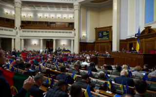 Рада сделала шаг к созданию двухмесячного запаса бензина и дизеля