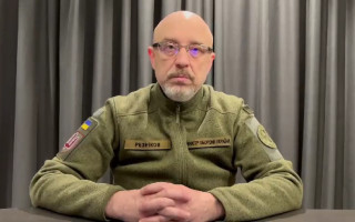 Резников обсудил с министрами обороны Дании и Канады укрепление боевых возможностей ВСУ