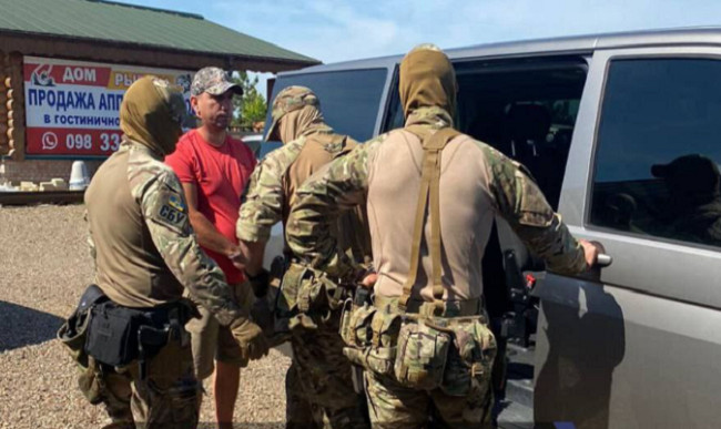 У главы райсовета в Одесской области Григория Мельниченко и экс-губернатора Сергея Гриневецкого проводят обыски – СМИ