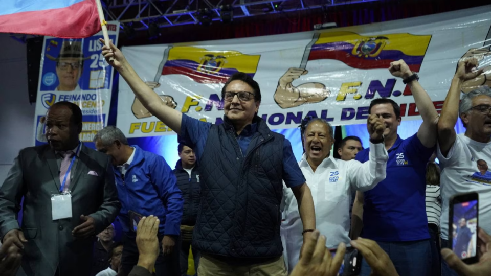 В Эквадоре застрелили кандидата в президенты Фернандо Вильявисенсио