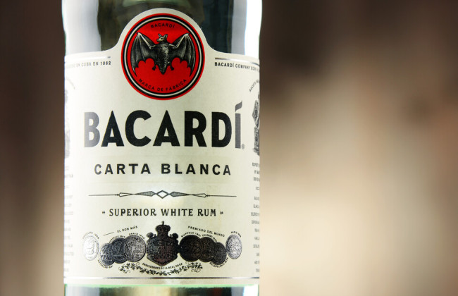 Найбільшу в світі приватну алкогольну компанію Bacardi внесли до переліку міжнародних спонсорів війни