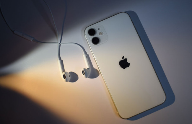 Чи є сенс купувати новий іPhone у 2023 році: подробиці