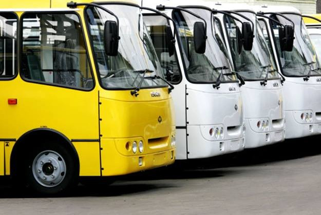 Жители Киева просят, чтобы наземный транспорт работал до последнего рейса метро