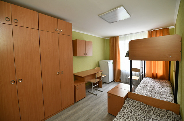 Бездіяльність органів місцевого самоврядування порушує право позивача на приватизацію приміщення в гуртожитку: судова практика