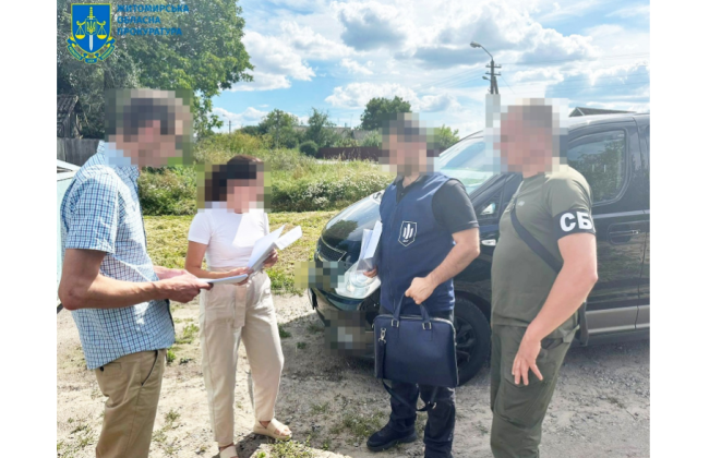 Ухвалив 27 рішень про незаконне виведення земель у приватну власність: повідомлено про підозру судді з Житомирщини