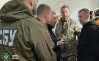 «Вислужувався» перед фсб рф, а загримів за ґрати на 16 років: судили рецидивіста, який «зливав» позиції ЗСУ