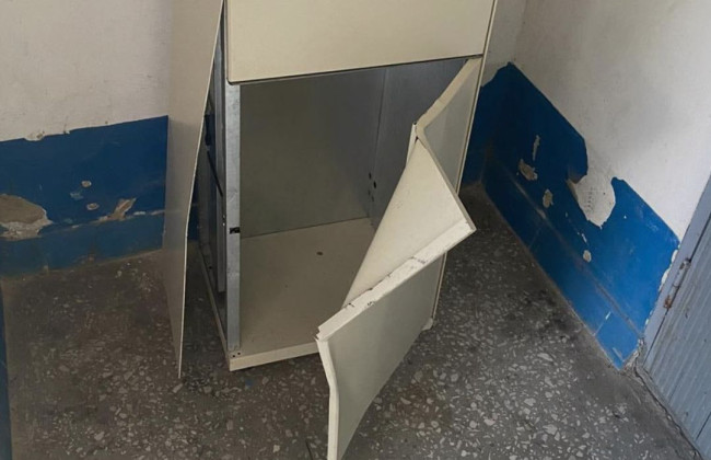 В Полтаве спасатели помогли выбраться ребенку из почтомата