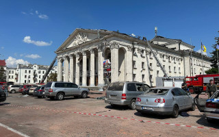 Выставка дронов, проходившая в драмтеатре Чернигова, с городским советом не соглашалась
