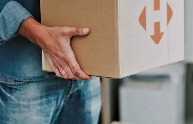 Військовим безкоштовно доставлятимуть посилки