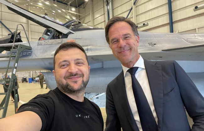 Украина получит 42 самолета F-16, — Зеленский