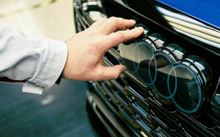 BMW и Audi отключили российских дилеров от своего программного обеспечения – СМИ