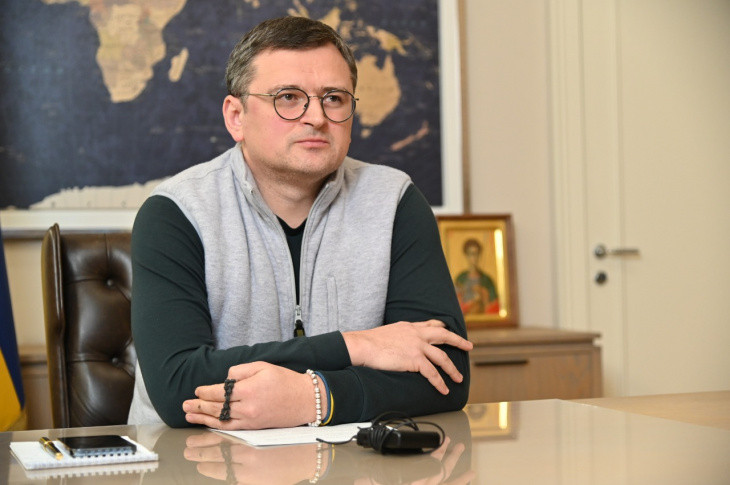 Український контрнаступ триває та прогресує, — Кулеба