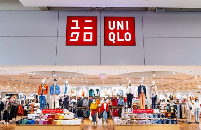 Виробник одягу Uniqlo закрив бізнес у росії