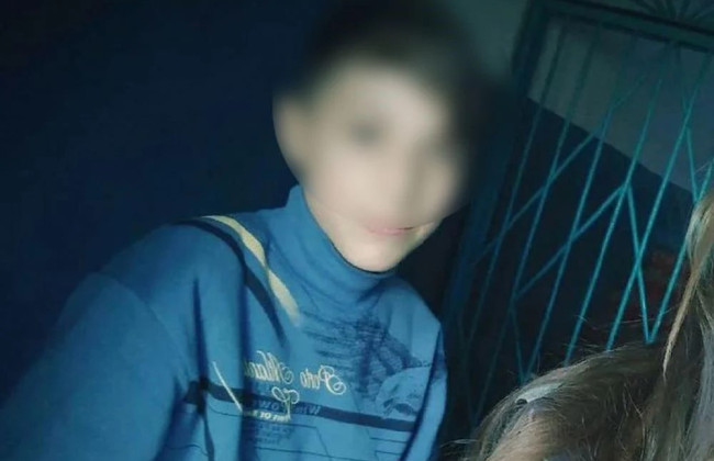 На окупованій Херсонщині 17-річний хлопець спалив прапор рф і написав «Слава Україні»