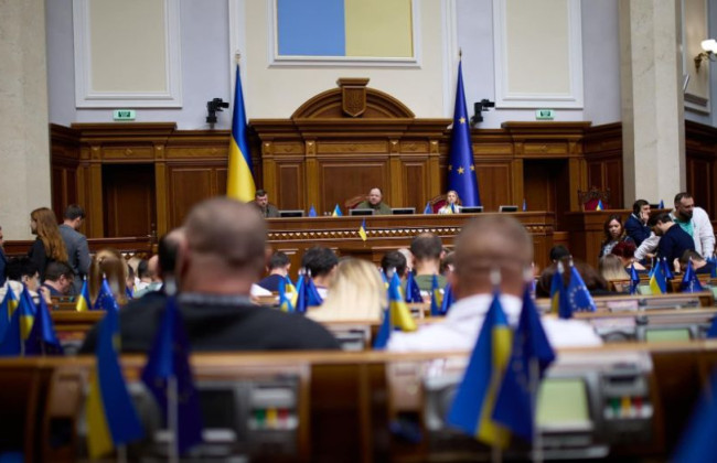 Верховная Рада изменит условия отпусков и денежного довольствия военных, спасателей и полицейских