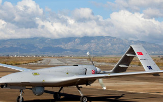 Компания Baykar Makina ко Дню Независимости подарила украинской разведке Bayraktar ТВ2