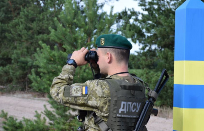 Організував «втечу» ухилянтів за кордон за 7 тисяч доларів: викрили жителя Буковини