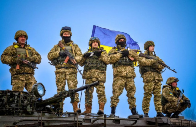 Парламент одобрил изменения по единовременной денежной помощи военнослужащим