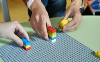LEGO продаватиме конструктор зі шрифтом Брайля, щоб допомогти дітям із вадами зору