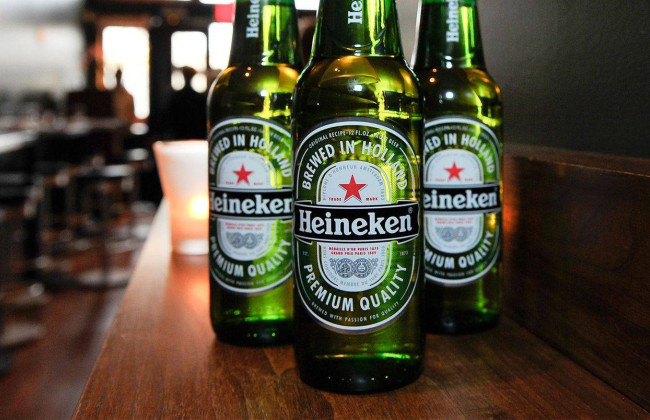 Heineken окончательно уходит из российского рынка, продав бизнес всего за 1 евро