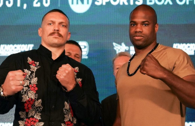 Усик – Дюбуа: коли і де дивитись трансляцію бою, прогнози букмекерів