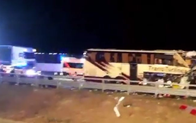 Автобус з українцями потрапив у ДТП на півночі Італії: багато постраждалих