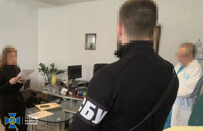 «Зарабатывали» на уклонистах: СБУ задержала 4 военкоматов и руководителей военных медкомиссий