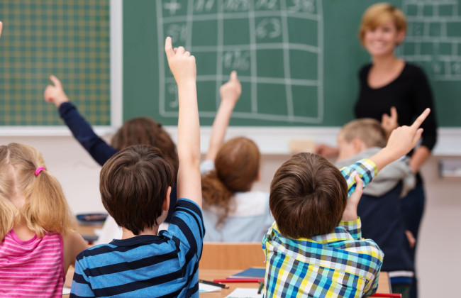 Як зарахувати дитину до школи в Україні після повернення з-за кордону: список документів