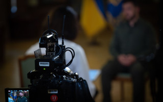 Зеленський про вибори: Потрібне фінансування й спостерігачі в окопах
