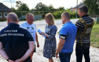 Заволоділи ₴700 000 «бойових» виплат: на Харківщині підозрюють посадовців військкомату