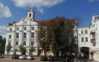 Чернігівський апеляційний суд, який зазнав руйнувань через ракетний удар рф, відновив роботу