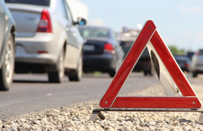 Водитель, нарушивший ПДД в состоянии опьянения, что повлекло тяжкие телесные повреждения, не может быть освобожден от отбывания наказания с испытанием, даже если потерпевший не возражает, - Верховный Суд