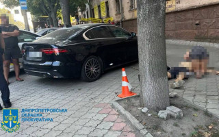 У Дніпрі затримали патрульного, який застрелив чоловіка: відео із місця подій